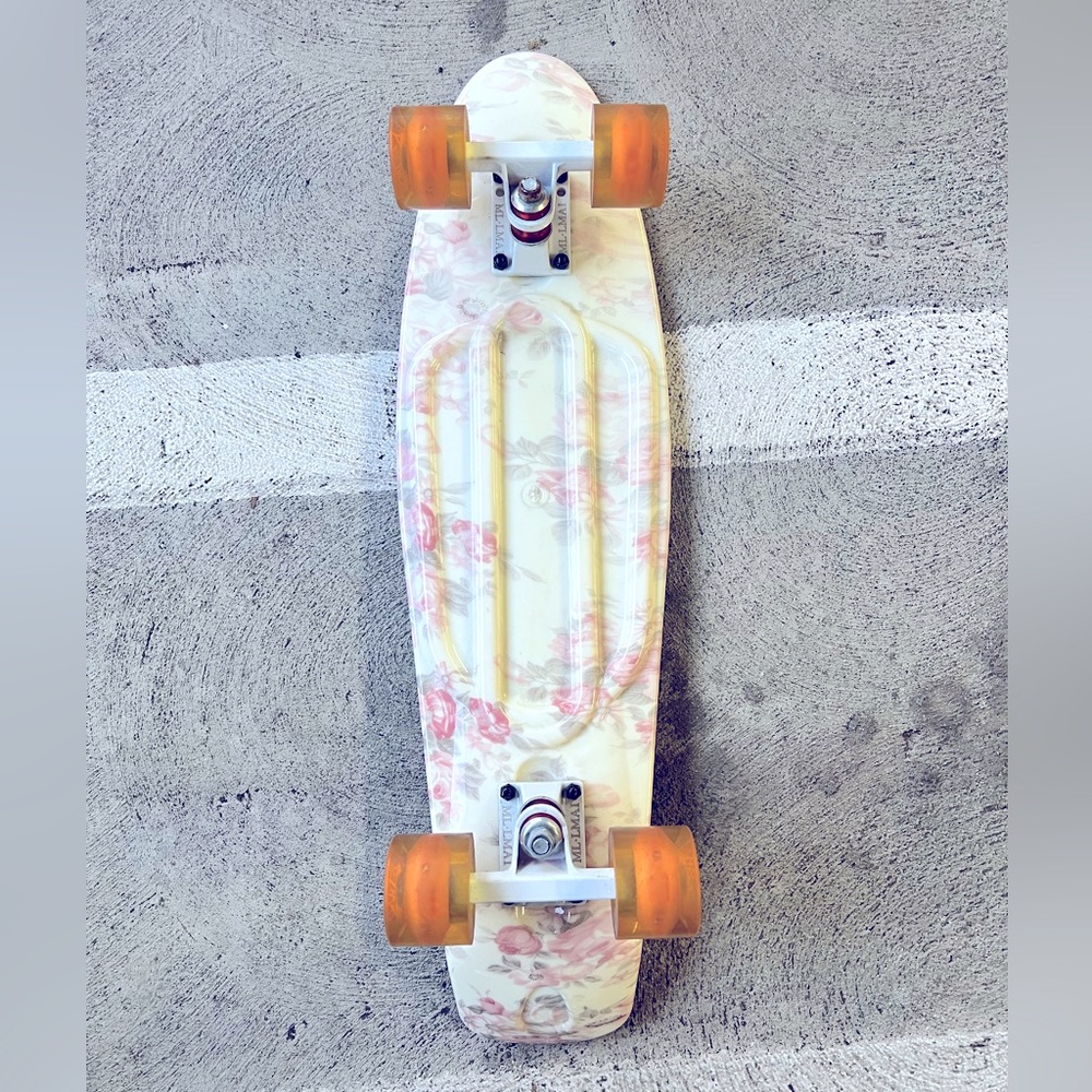 Floral Penny Board w/ Light Up wheels